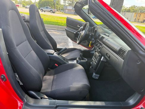 Used 2002 Toyota MR2 RWD image 30
