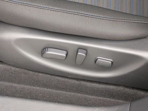 New 2024 Nissan Leaf SV Plus image 15