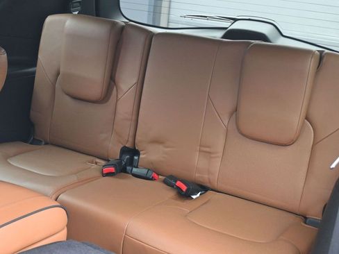 Used 2023 INFINITI QX80 Sensory w/ All-Season Package image 24