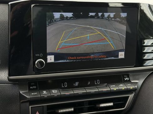Used 2025 Toyota Camry LE FWD image 18