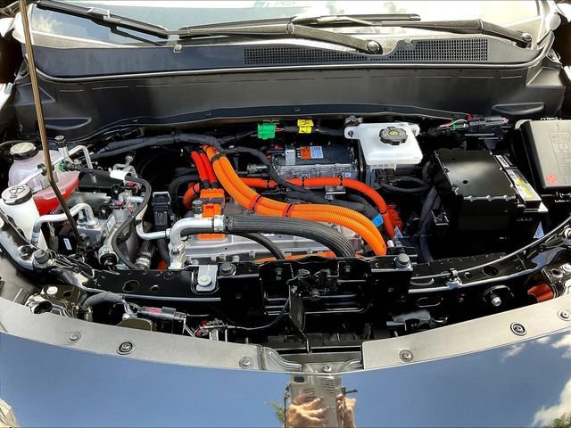 Used 2027 Chevrolet Bolt LT w/ Comfort Package FWD image 14