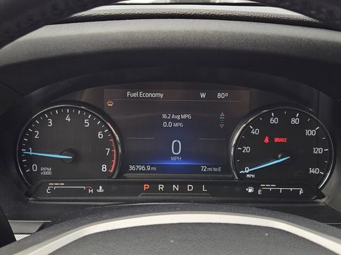 Used 2022 Ford Explorer XLT w/ Equipment Group 202A RWD image 12