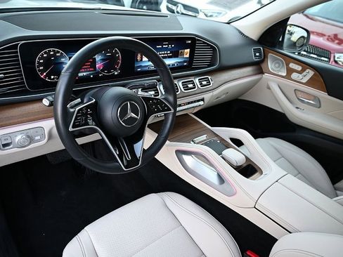 Certified 2024 Mercedes-Benz GLE 450 4MATIC image 21