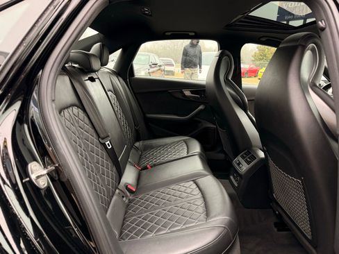 Used 2019 Audi S4 Premium Plus w/ Premium Plus Package image 25