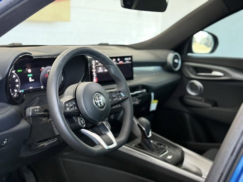 Used 2024 Alfa Romeo Tonale Ti image 42