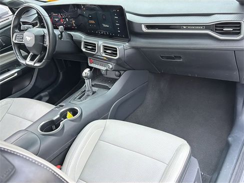 Used 2024 Ford Mustang Premium image 31