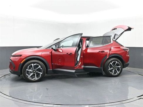 New 2026 Chevrolet Equinox EV LT image 58