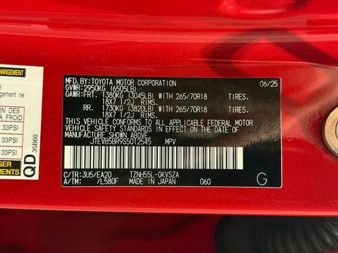 Certified 2025 Toyota 4Runner TRD Off-Road Premium AWD/4WD image 32