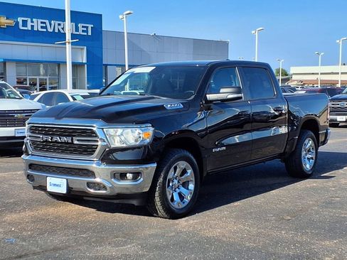 Used 2022 RAM 1500 Big Horn AWD/4WD image 3