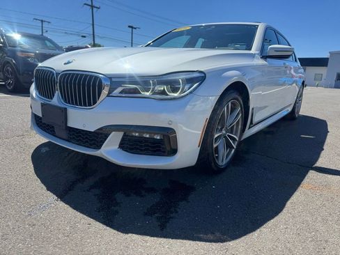 Used 2016 BMW 750i xDrive AWD/4WD image 17