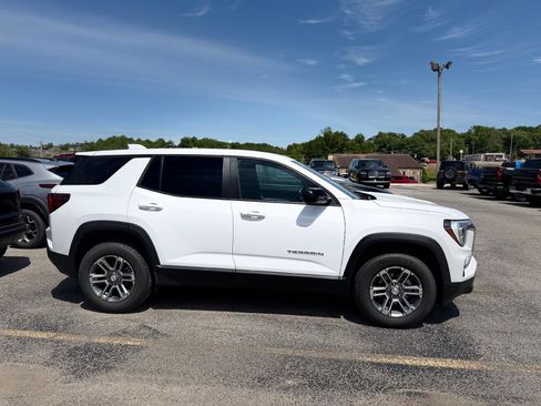 Used 2026 GMC Terrain Elevation AWD/4WD image 2