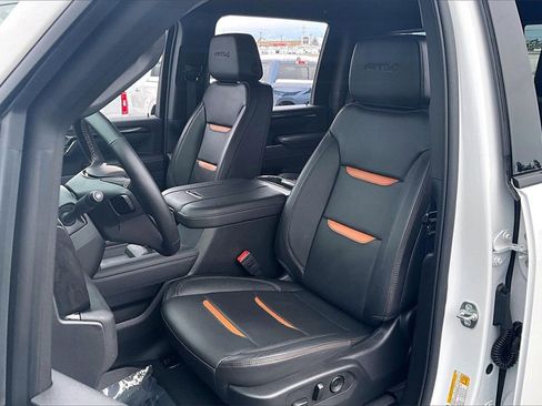 Used 2025 GMC Sierra 3500 AT4 image 26