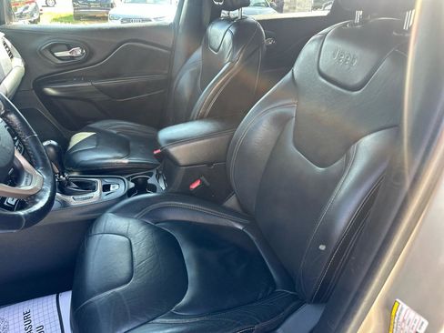 Used 2015 Jeep Cherokee Limited AWD/4WD image 9