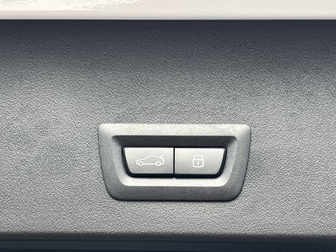 New 2026 BMW X3 xDrive30 w/ Convenience Package image 25