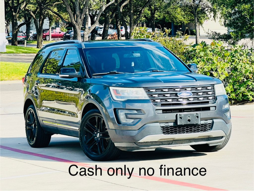 Used 2016 Ford Explorer XLT w/ Equipment Group 202A FWD image 1