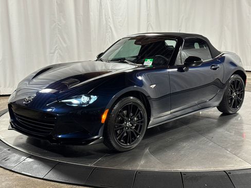 Used 2025 MAZDA MX-5 Miata Club w/ Weather Package RWD image 1