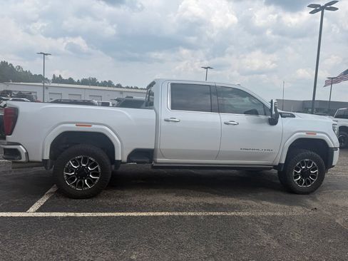 Used 2024 GMC Sierra 2500 Denali Ultimate w/ Max Trailering Package AWD/4WD image 7