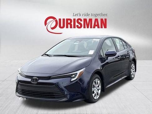Used 2026 Toyota Corolla LE image 5