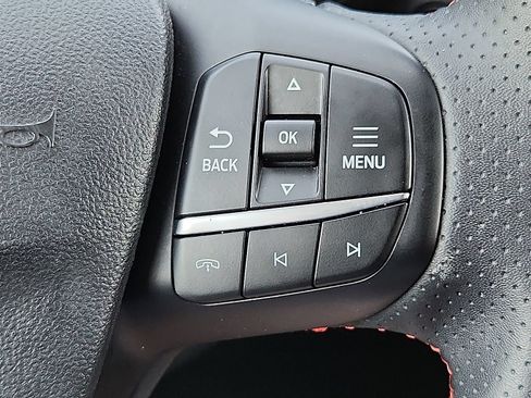 Used 2025 Ford Escape ST-Line FWD image 17