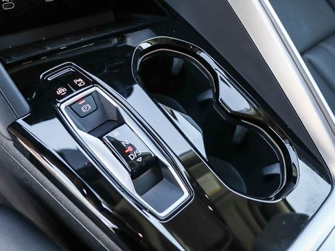 Used 2025 Audi Q5 Premium w/ Convenience Package image 24