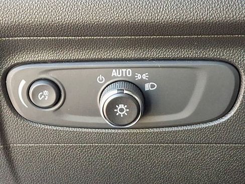 Used 2021 Buick Envision Avenir image 28