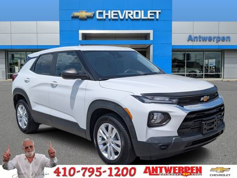 Used 2023 Chevrolet TrailBlazer LS FWD image 1