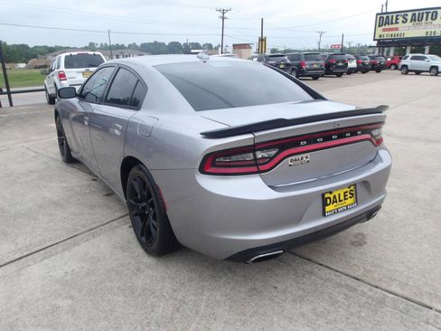 Used 2016 Dodge Charger SXT w/ Blacktop Package RWD image 14