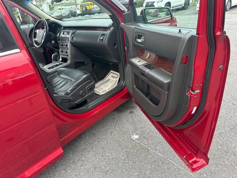 Used 2009 Ford Flex SEL image 38