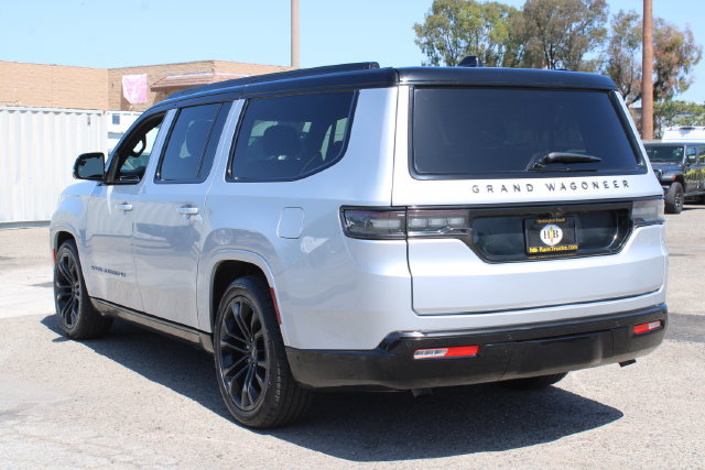Used 2024 Jeep Grand Wagoneer L Series II w/ Quick Order Packagew 28T AWD/4WD image 3