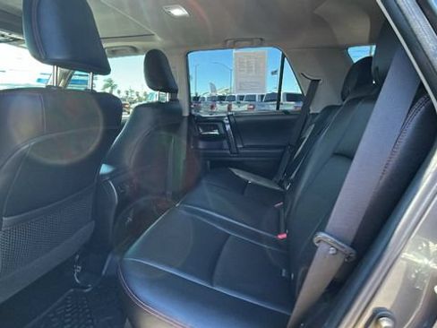 Used 2021 Toyota 4Runner TRD Off-Road Premium w/ Moonroof Package AWD/4WD image 15