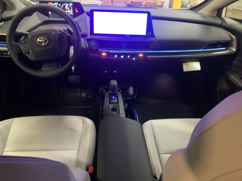 New 2026 Toyota Prius XLE image 15