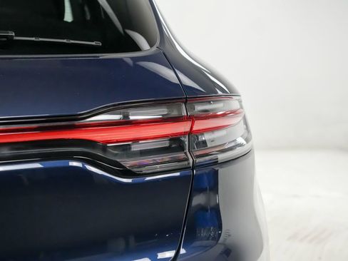 Used 2023 Porsche Macan S image 12