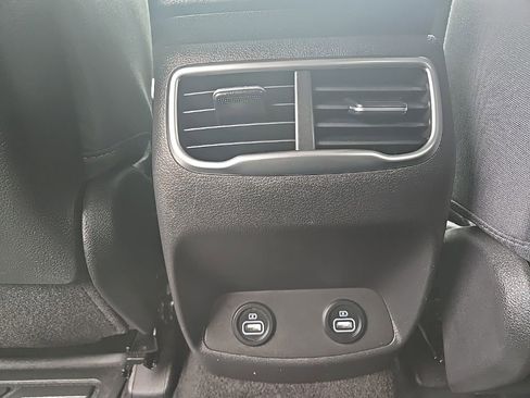 Used 2023 Hyundai Santa Fe SEL image 29