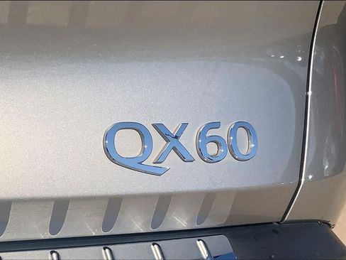 Used 2023 INFINITI QX60 Luxe w/ Vision Package AWD/4WD image 10