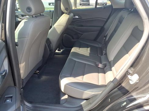 Used 2024 Chevrolet Trax ACTIV w/ Sunroof Package FWD image 24