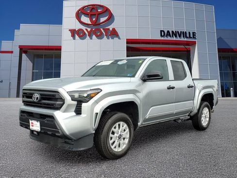 Certified 2025 Toyota Tacoma SR AWD/4WD image 1
