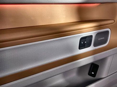 New 2025 Volkswagen ID. Buzz 1st Edition image 41