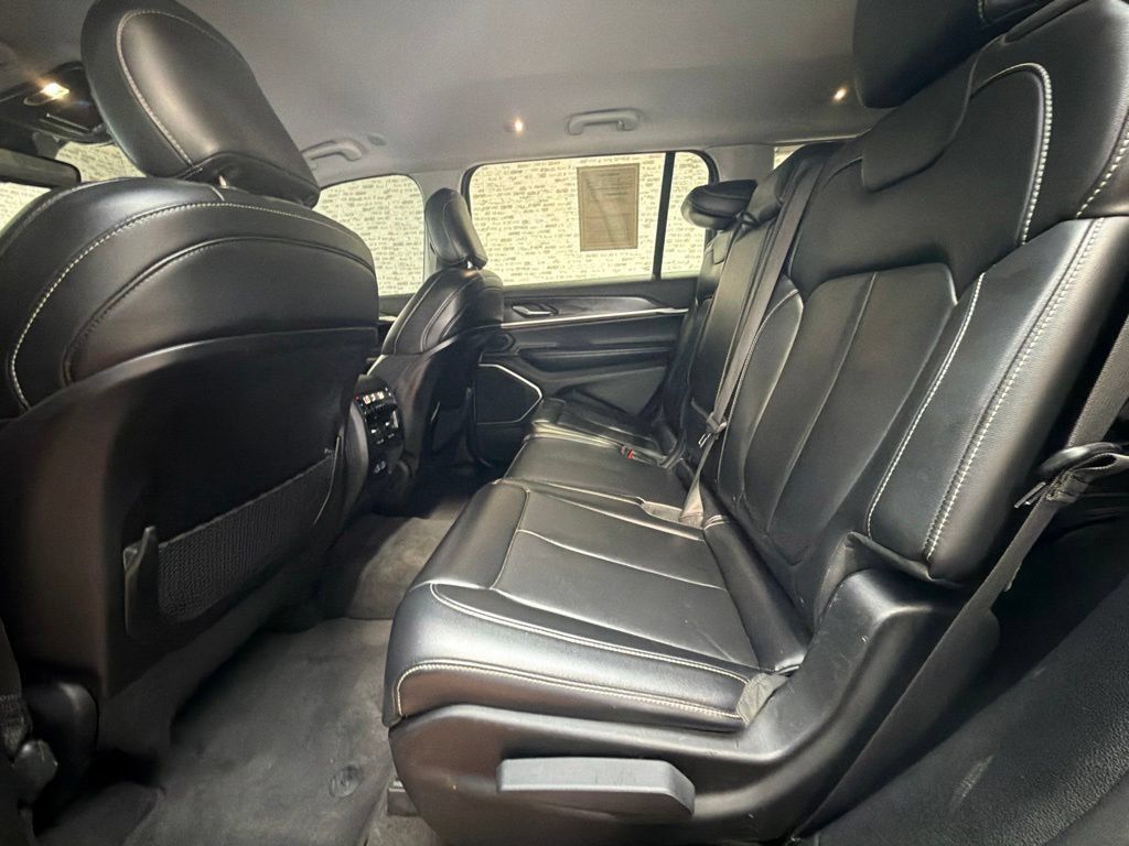Used 2021 Jeep Grand Cherokee L Limited AWD/4WD image 15
