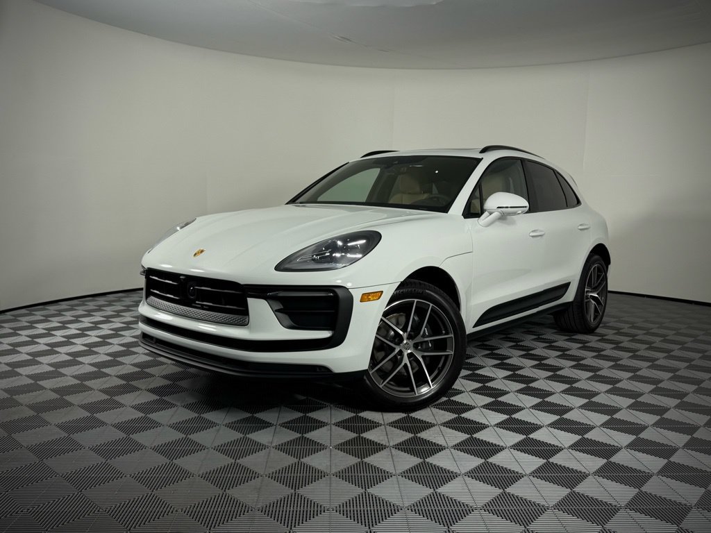 Used 2026 Porsche Macan AWD/4WD image 1