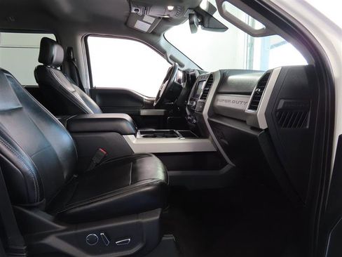 Used 2019 Ford F450 Lariat w/ Lariat Ultimate Package AWD/4WD image 19