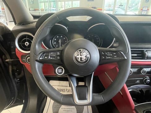 Used 2020 Alfa Romeo Stelvio AWD w/ Cold Weather Package image 15