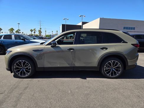 Used 2025 MAZDA CX-70 Plug-In Hybrid w/ Premium Pkg AWD/4WD image 3