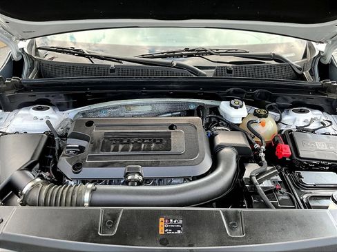 Used 2023 Buick Envision Essence FWD image 32