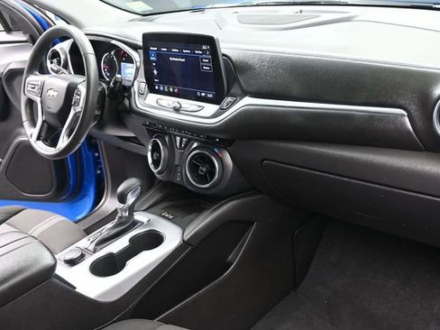 Used 2024 Chevrolet Blazer LT w/ Convenience Package FWD image 28