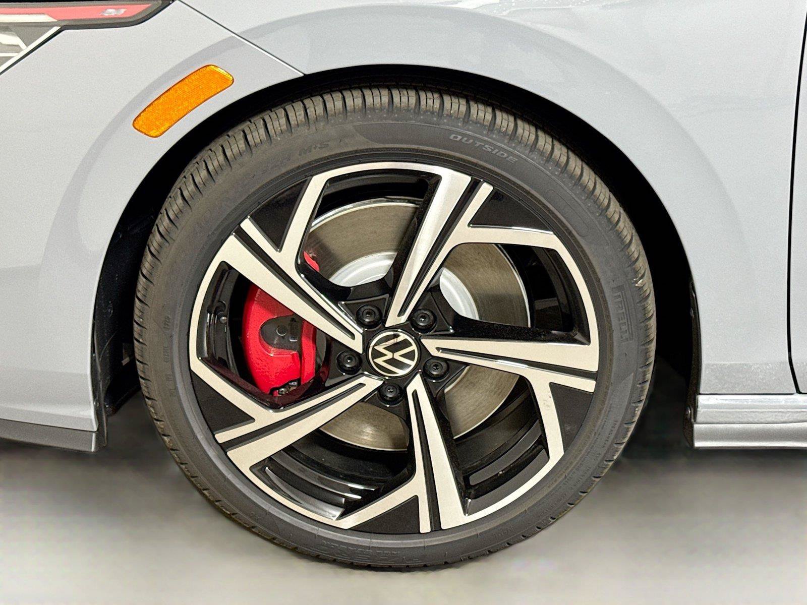 New 2026 Volkswagen Golf SE FWD image 19
