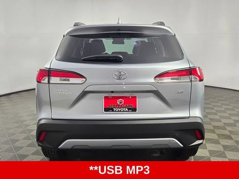 Used 2023 Toyota Corolla Cross LE FWD image 7