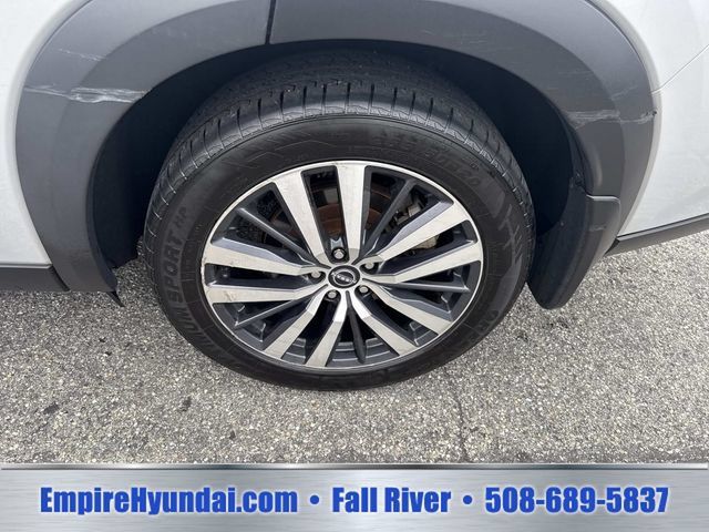 Used 2022 Nissan Pathfinder Platinum w/ Lighting Package (N92) AWD/4WD image 13