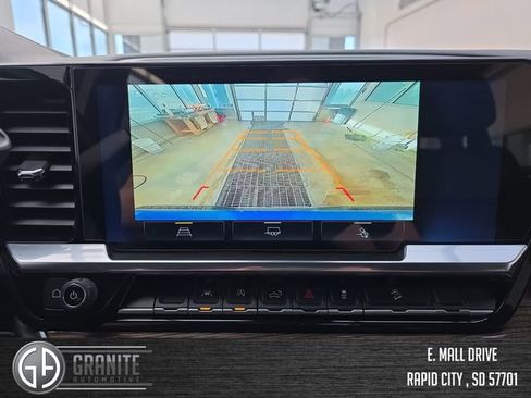 Used 2022 Chevrolet Silverado 1500 LT w/ Z71 Off-Road Package image 20