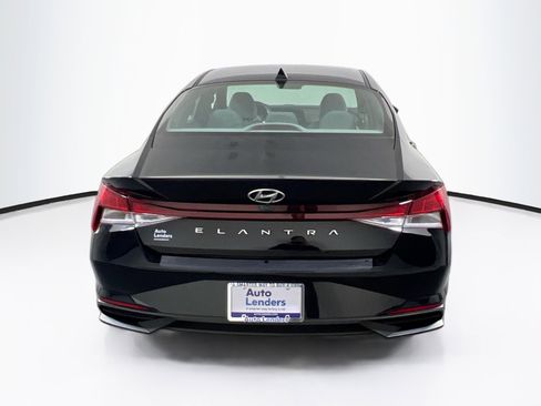 Used 2023 Hyundai Elantra SEL image 6