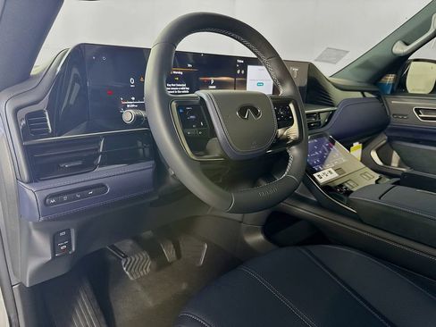 New 2026 INFINITI QX80 SPORT w/ Sport Exterior Package image 11